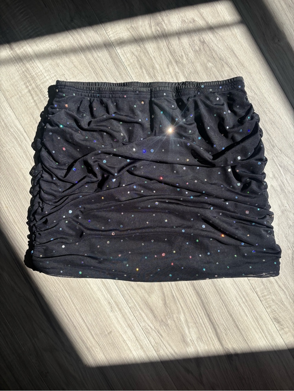 Black Rhinestone Ruched Mini Skirt – Women’s Small ✨